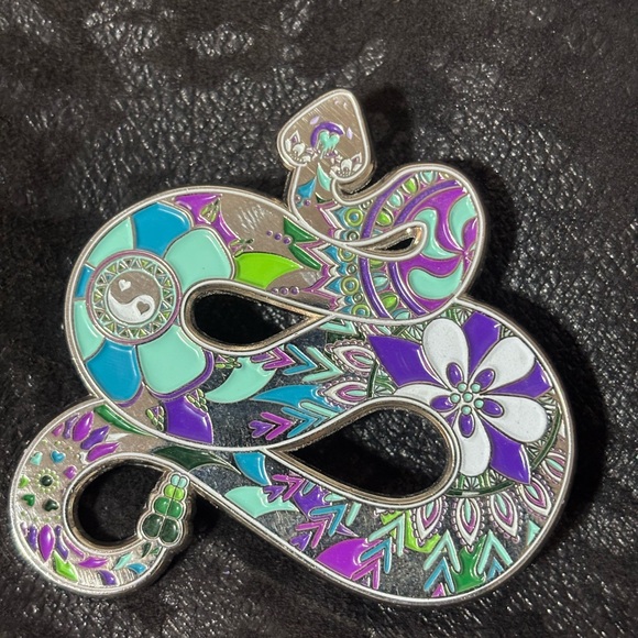EVOL Colorado Designs Enamel Pin Mandala Snake Colorful Artisan Lmt. Ed. 3/760 - Picture 6 of 6